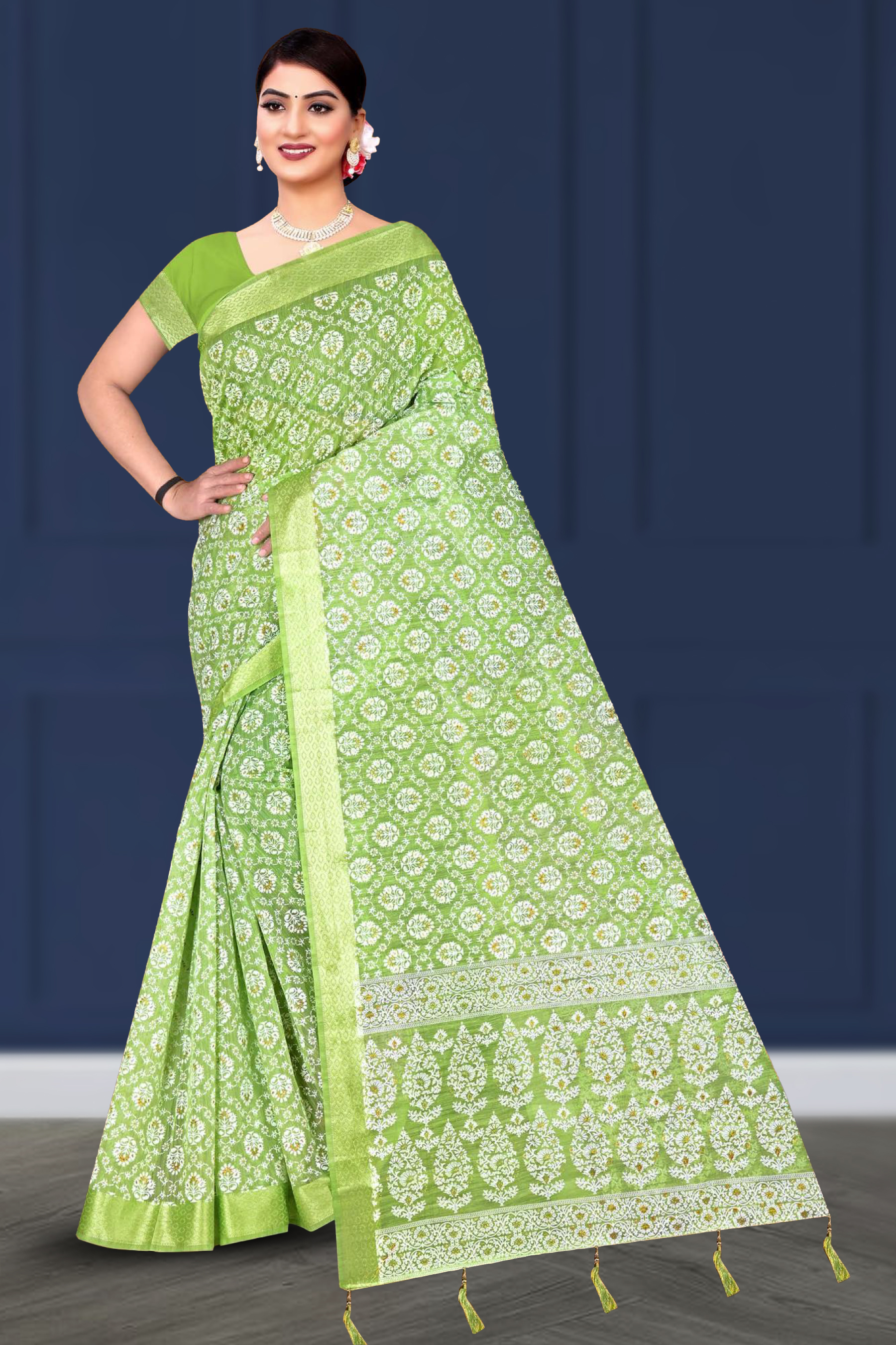 Printed Cotton Saree With Un-Stitched Blouse